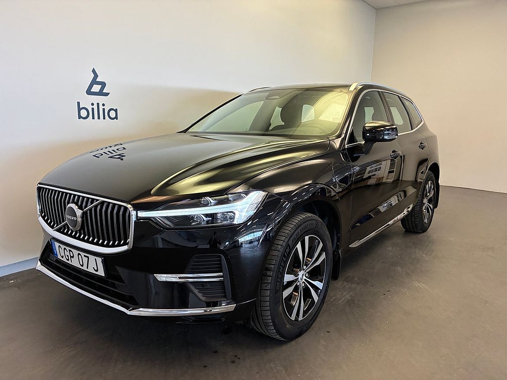 Volvo XC60 T6 Core Nordic Edition / Panoramatak / Dragkro...