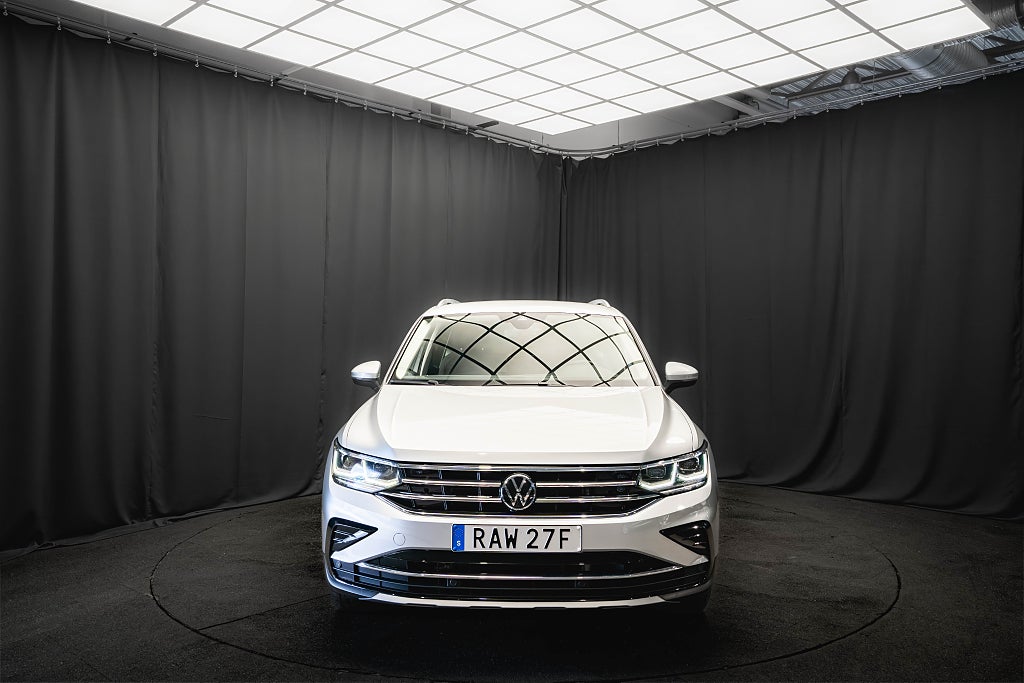 Volkswagen Tiguan eHybrid DRAG KAMERA IQ. MATRIX P-VÄRMARE 1-ÄGARE MOMS