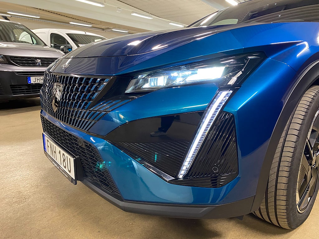 Bild på Peugeot 408 GT 1.2 PT 130hk Aut - 360-KAMERA, ELBAKLUCKA