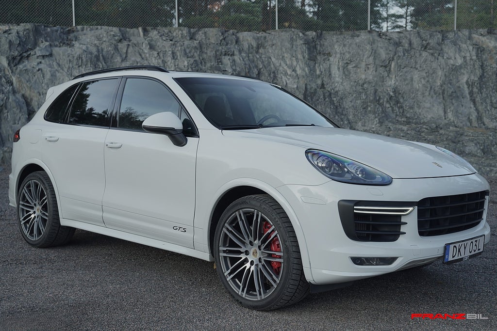 Porsche Cayenne GTS GTS PANORAMA BOSE® CARPLAY SPORTCHRONO LÄDER 440HK