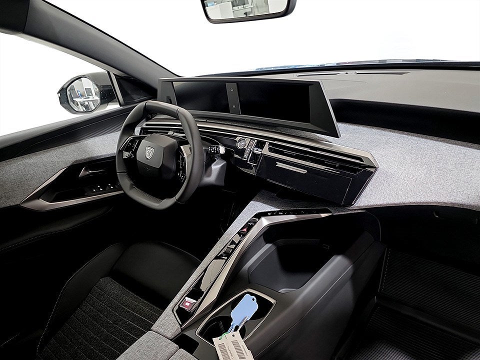 Bild på Peugeot 5008 Allure Hybrid - KAMPANJ! PRIVATLEASA FRÅN 24 MÅN