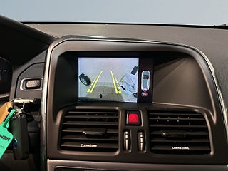 Volvo XC60 D4 AWD Classic Momentum Drag Pvärm Pano Kamera GPS SoV – bild 11