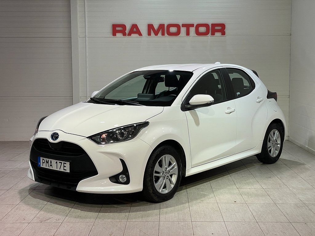 Toyota Yaris Hybrid CVT Active | B-Kam | MOMS 2023