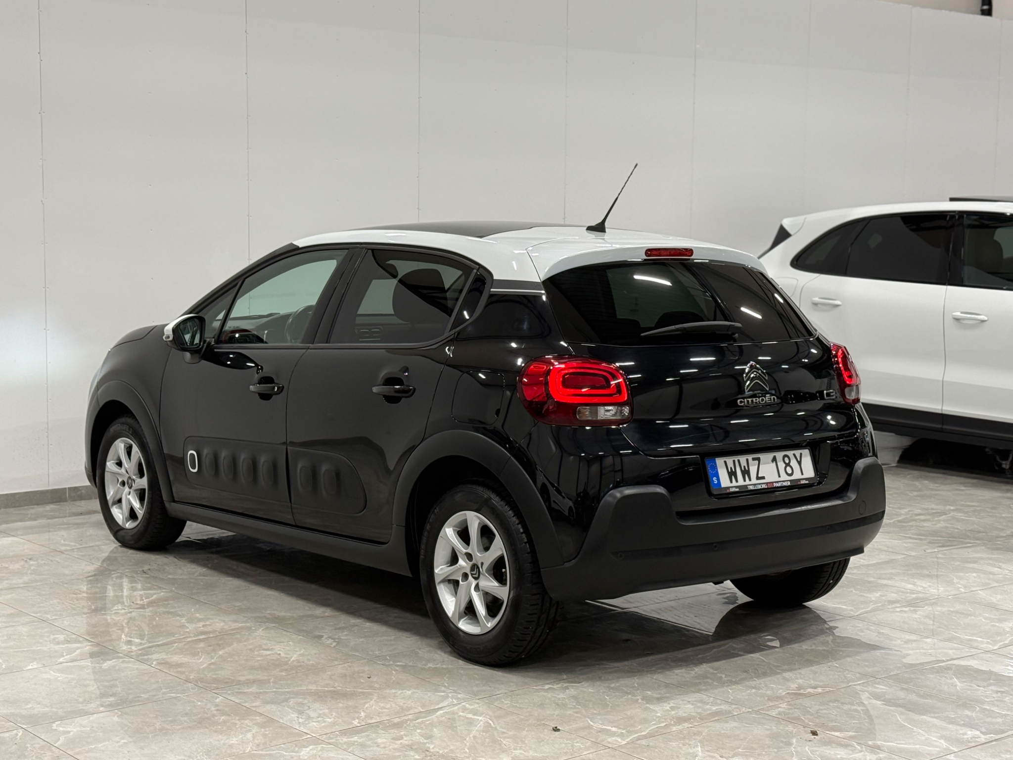 Citroen C3 1.2 PureTech 110 SkyLine 2017, bild 3/10