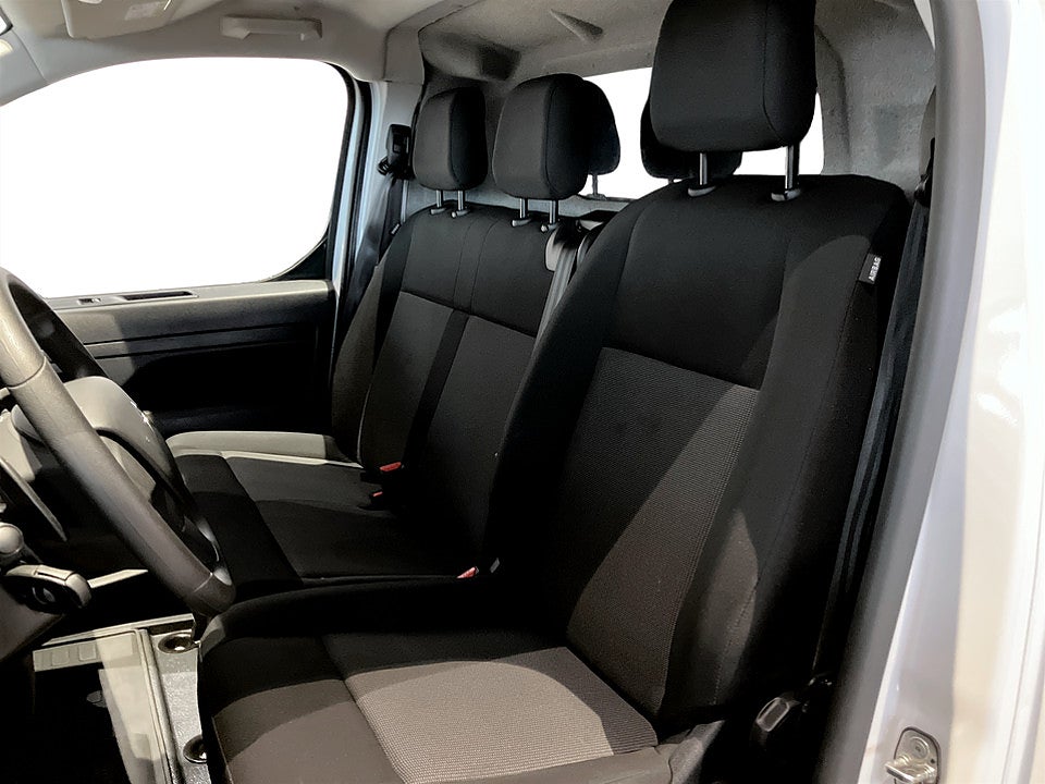 Bild på Citroën Jumpy Pre Bus 2.0 BlueHDi 145hk Aut L3 KAMPANJRÄNTA 3,99%