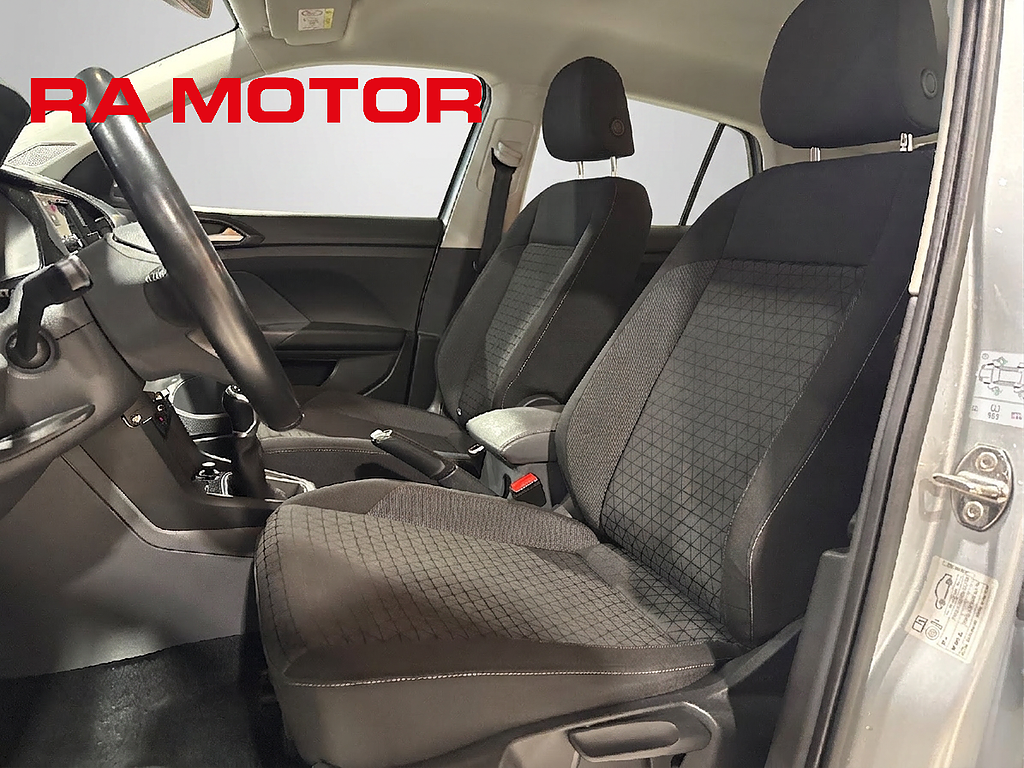 Volkswagen T-CROSS 1.0 TSI 95hk | PDC | Döda Vinkel Varning | M-Värmare | 2020