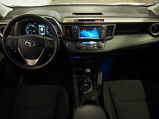 SUV Toyota RAV4 13 av 21
