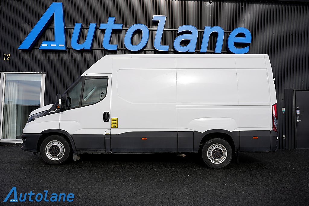 Iveco Daily 35-140 Skåpbil 2.3 JTD Hi-Matic, MOMS, 3-Sits 136hk