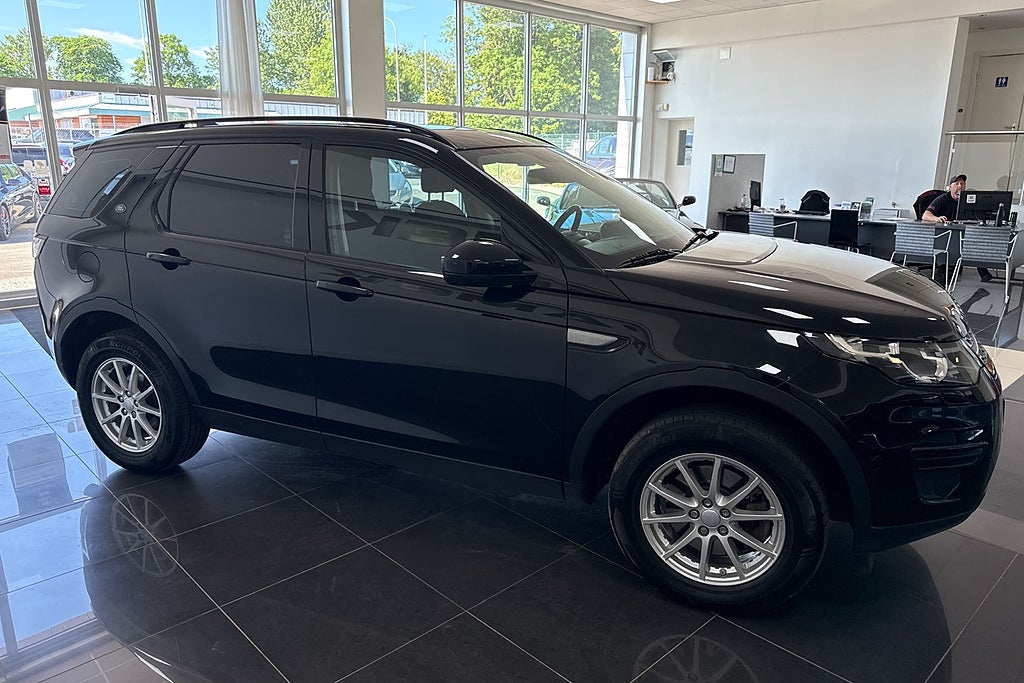 Land Rover Discovery Sport 2018 - miniatyr 6