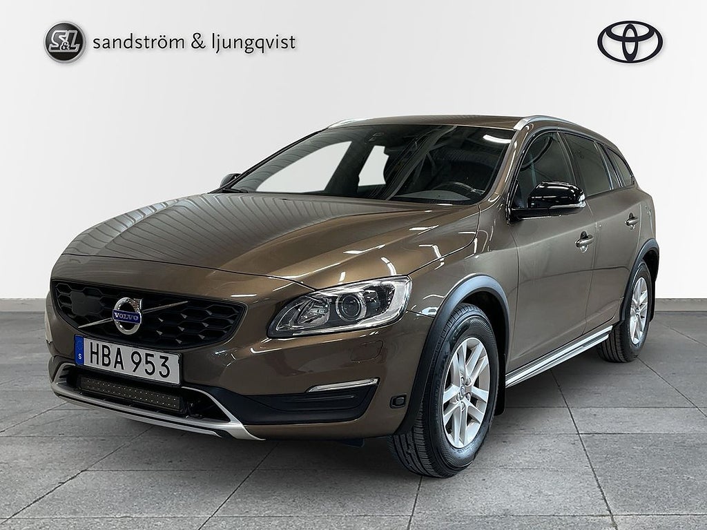 Volvo V60 Cross Country D4 AWD