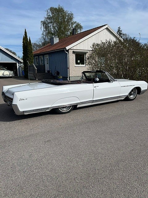 Buick Electra 225 Custom Convertible 6.6 V8