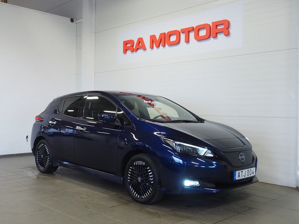 Nissan Leaf N-Connecta | 40kwh | 360° kamera | Värmepump | 2023