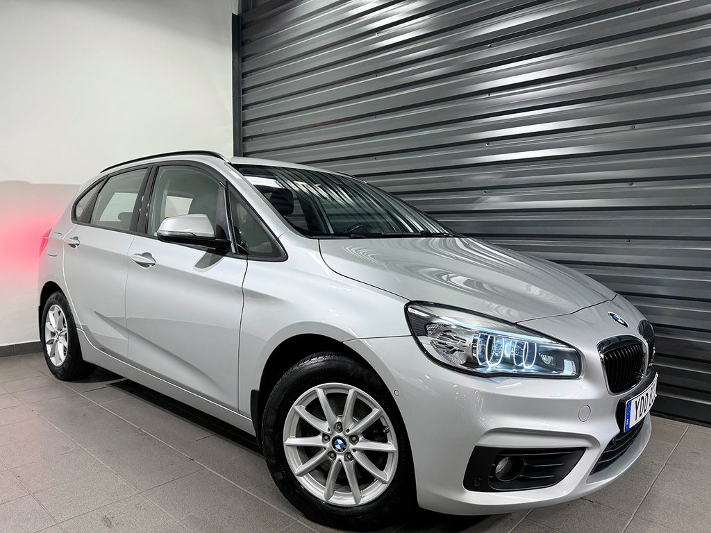 BMW 218 i Active Tourer Lågmilad/Drag/Keyless/B-Kamera SÅLD