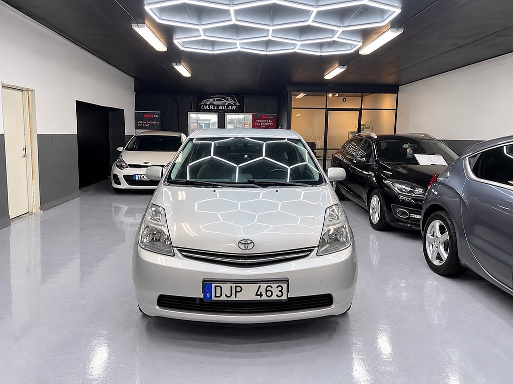 Toyota Prius 1.5 VVT-i + 3CM CVT Euro 4 Ny servat