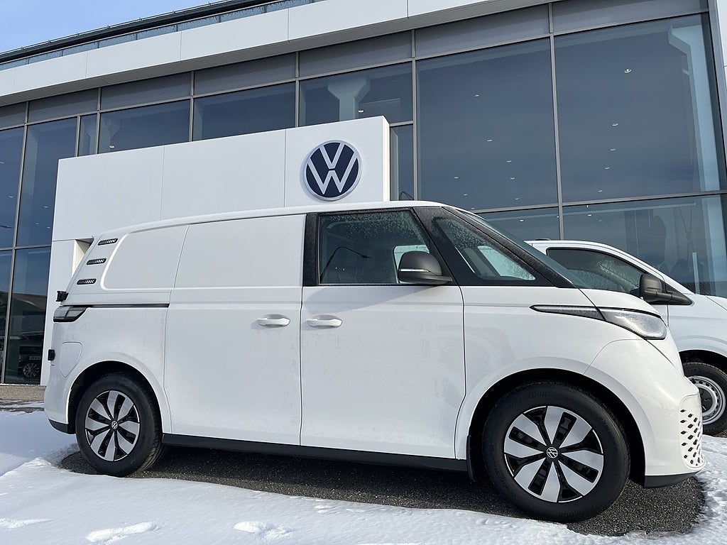 Volkswagen ID. Buzz Cargo Hjulbas: 2989 mm Cargo 84 kWh, 286hk