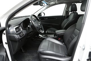 SUV Kia Sorento 8 av 30