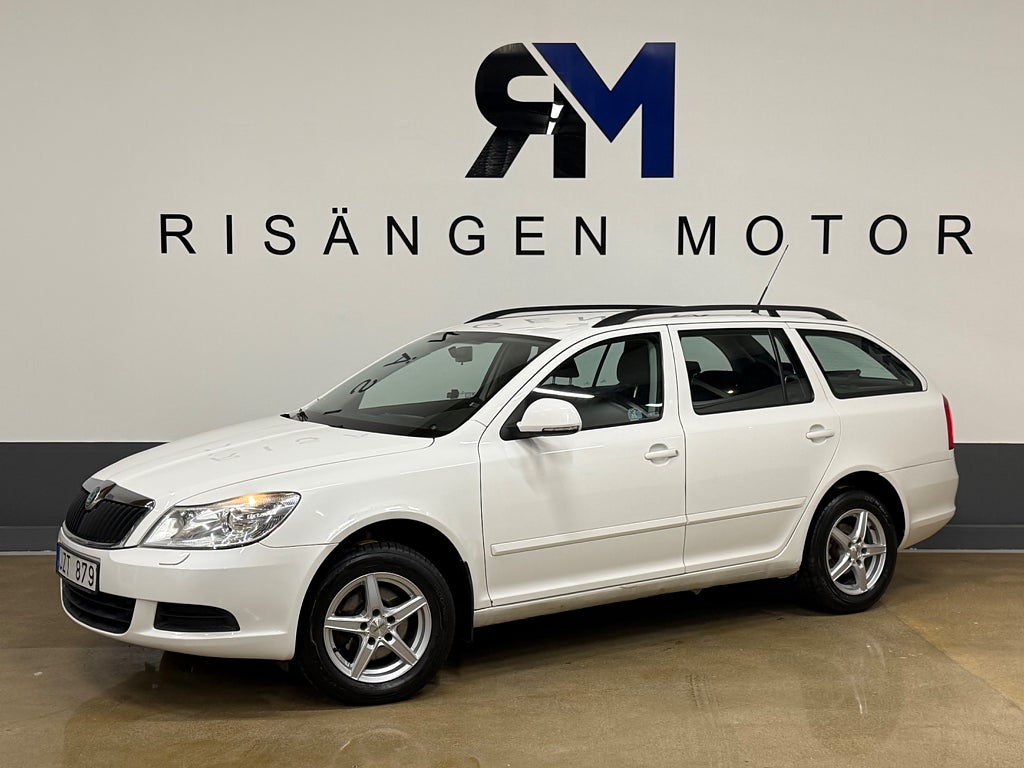 Skoda Octavia Kombi 1.6 TDI Ambiente Ny Besiktad /Ny Servad/En ägare