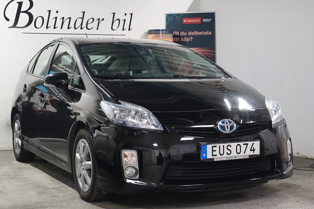 Toyota Prius Hybrid CVT EXECUTIVE VÄLSKÖTT HEMLEVERANS 