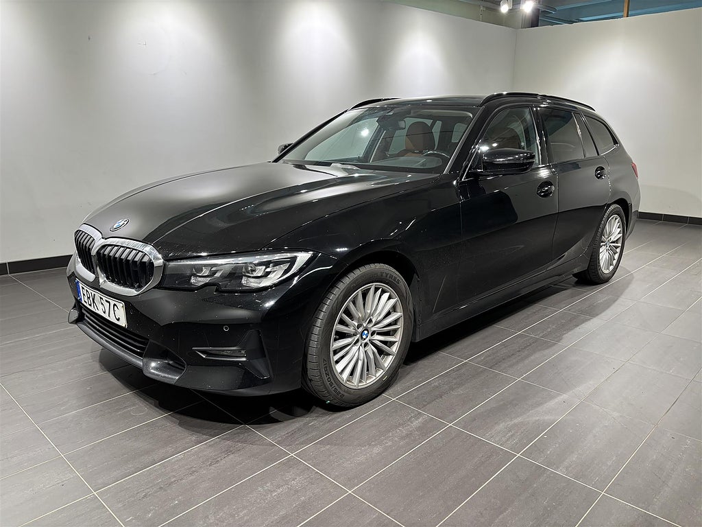 BMW 320D xDrive Touring 3,95% Sport Line Aut Drag HiFi | Ränta 3,95%