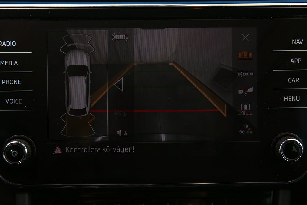 Skoda Superb iV 1,4 Plug-in Hybrid Business EDT Style Kombi 2020