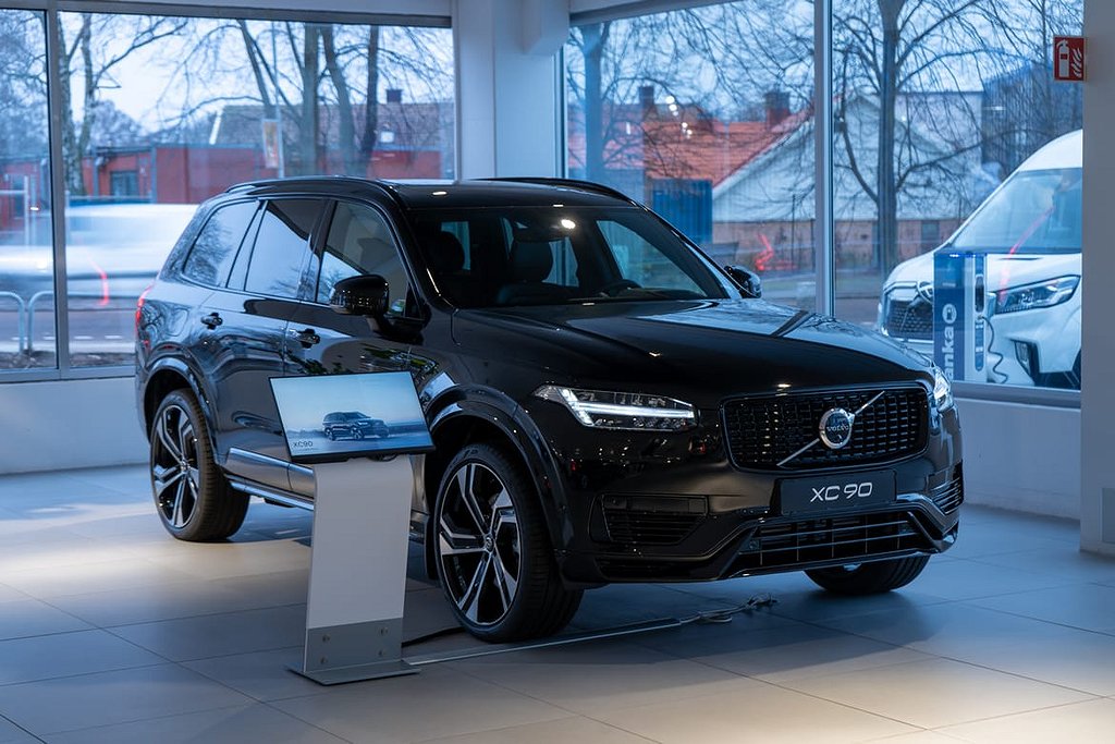 Volvo XC90 T8 Ultra Dark Edition