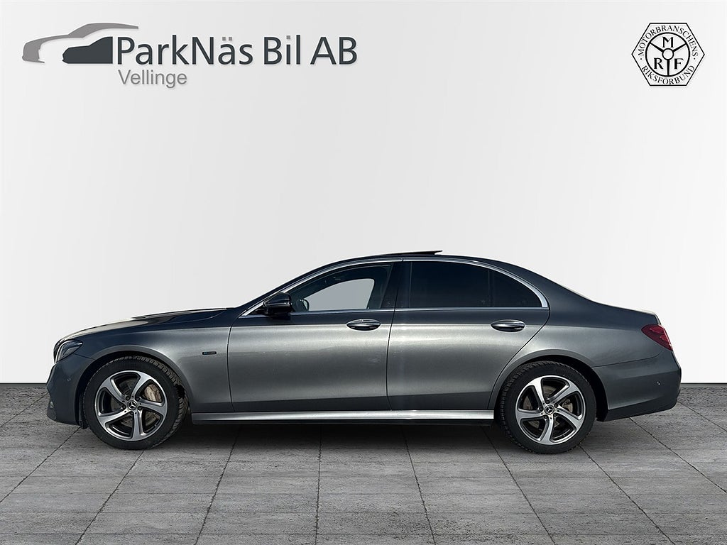 Mercedes-Benz E 300 de PLUG-IN AMG PANO LUFTFJÄDRING