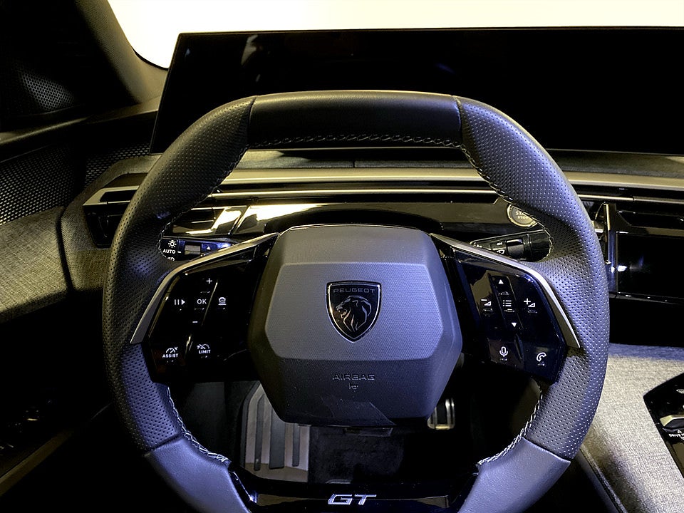 Bild på Peugeot 3008 GT Hybrid 145hk Aut B-KAMERA CARPLAY