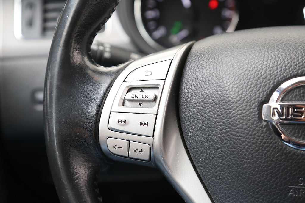 Nissan Pulsar 1,2 DIG-T 115hk Navi Kamera Keyless Nybesikt Drag 2018