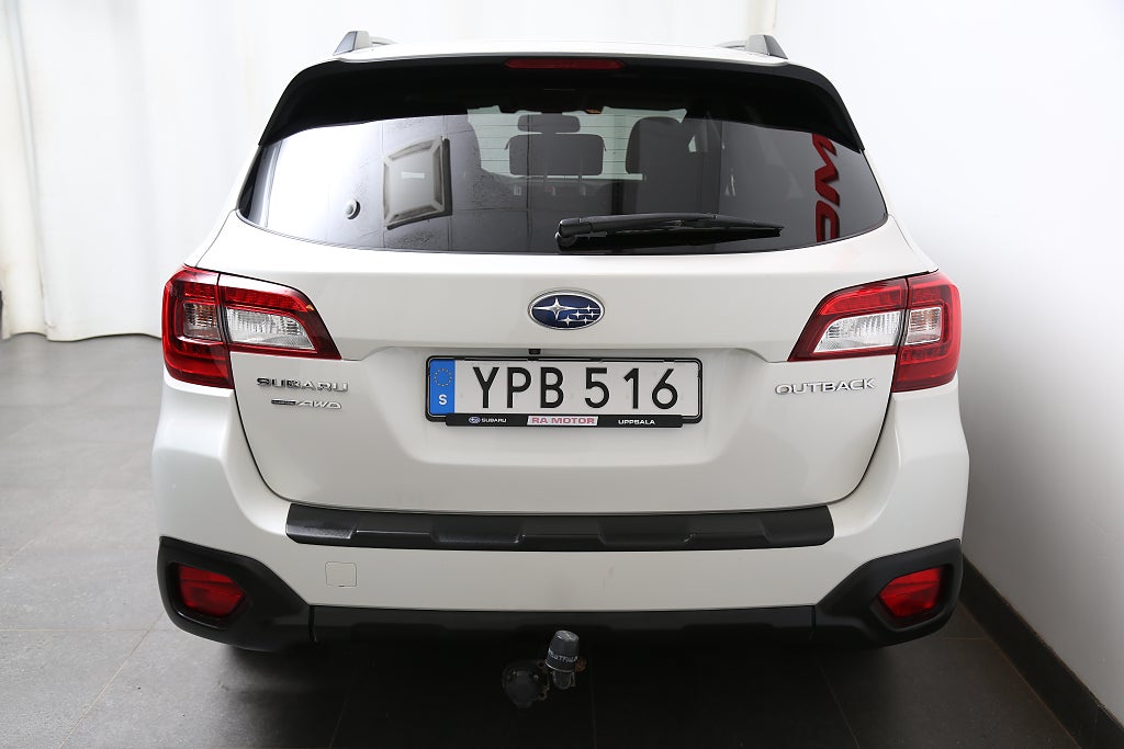 Subaru Outback 2,5i 175hk Ridge AWD Aut Skinn Extraljus Motorv Drag 2017