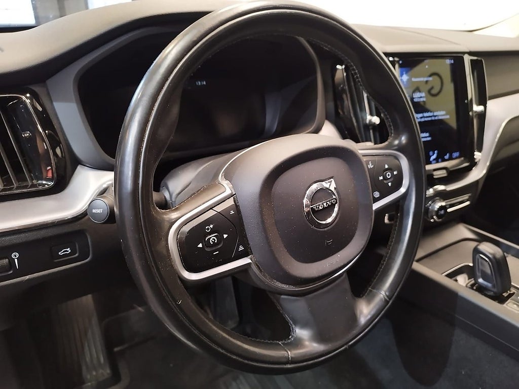 Volvo XC60 2021 - miniatyr 10