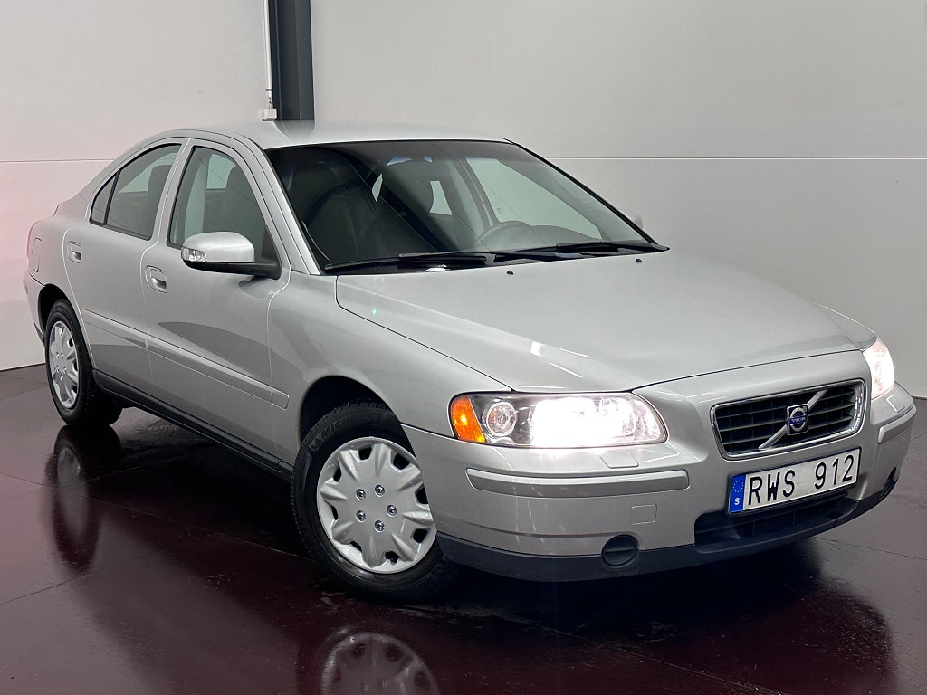 Volvo S60 2.4 KINETIC 140HK FULLSERVAD TOPPSKICK 2 ÄGARE 