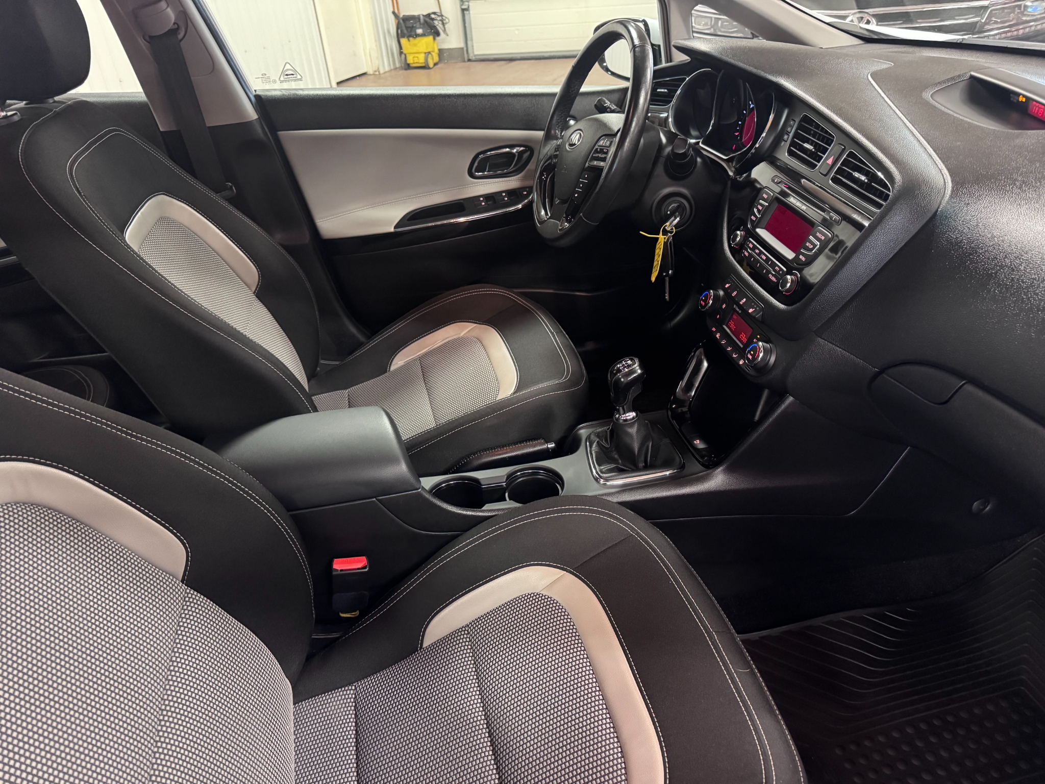 Kia Ceed 2015, bild 5/36