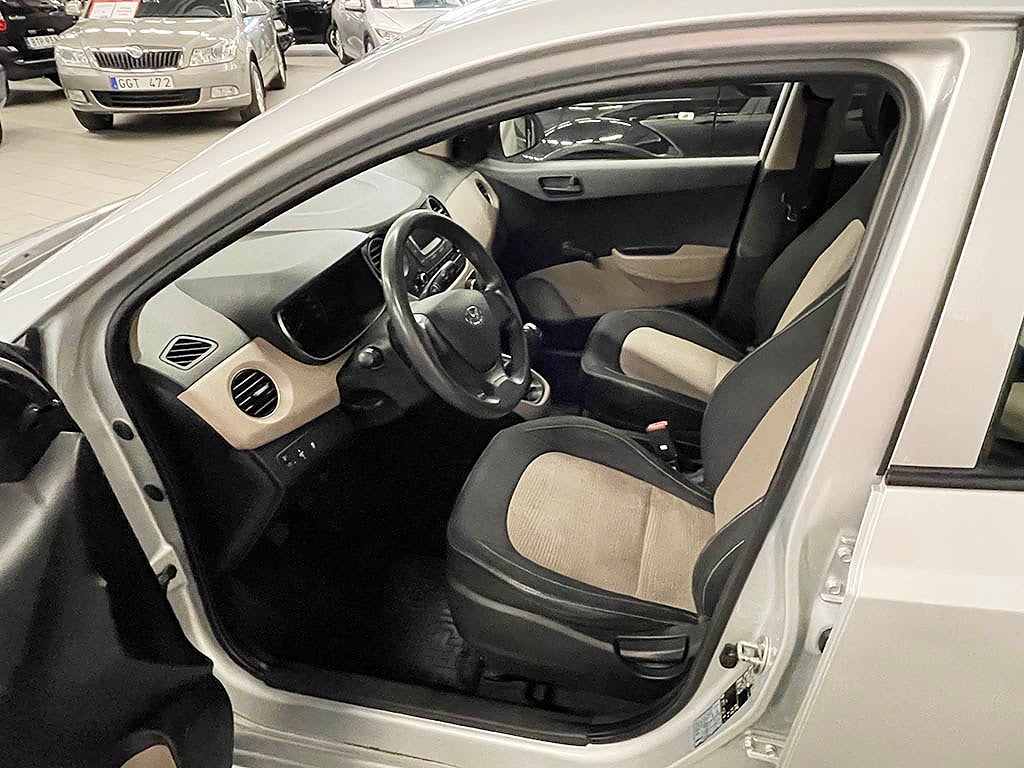 Hyundai i10 1,0 67Hk
