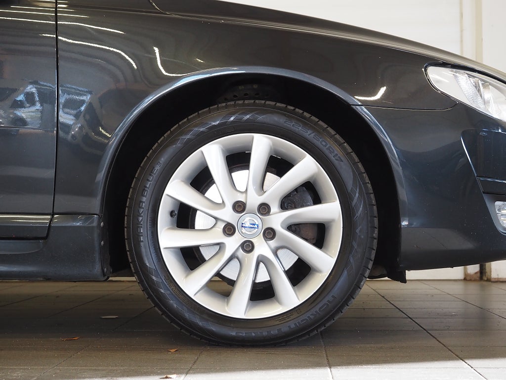 Volvo V70 D4 Classic Momentum D-Värm PDC Adaptiv Farthållare 2016