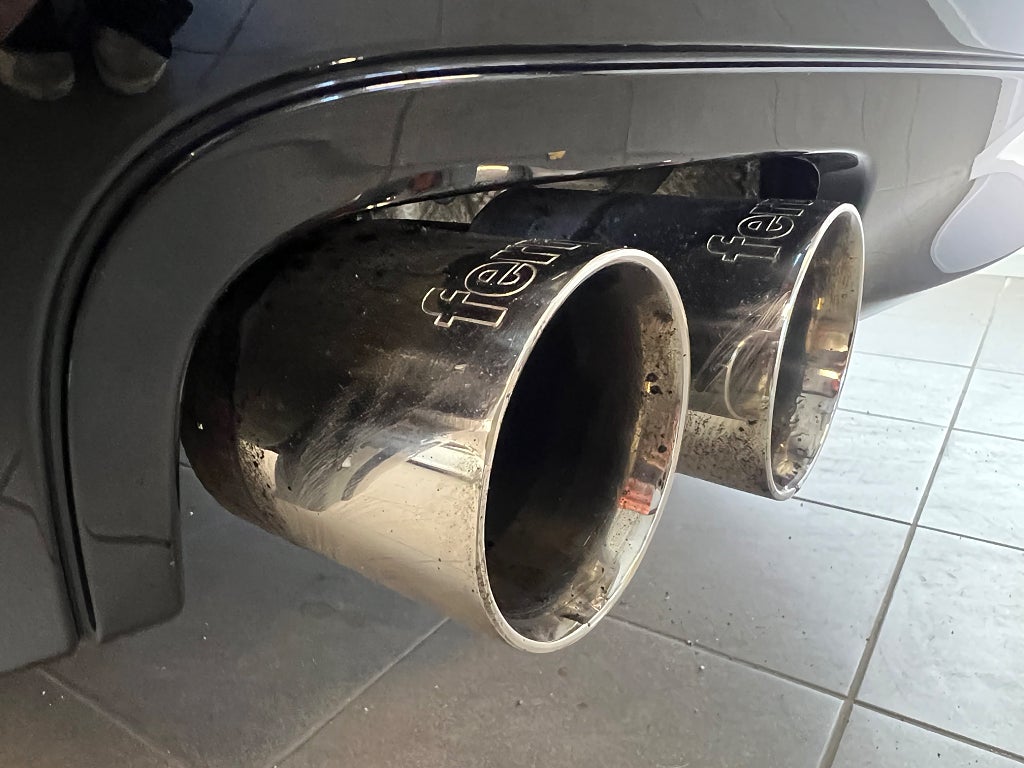 BMW 550I V8 4.4 408ch - BVA - CUIR - ACC - CAMÉRA DE RECUL - HI-FI PRO