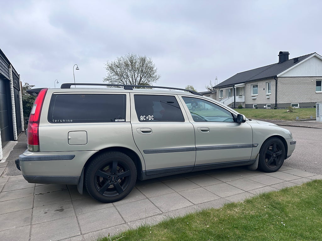 Volvo V70 2.4 T Business