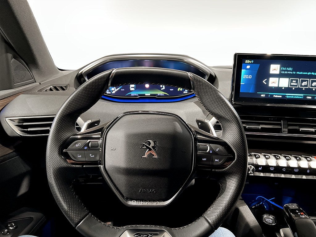 Bild på Peugeot 3008 GT Ultimate Hybrid4 300hk Aut AWD - skinn, Drag