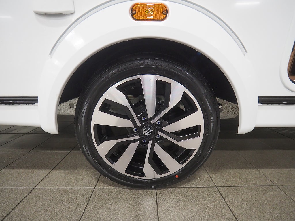 Knaus Yaseo 340 PX EL-bilsanpassad I AC I Induktionsspis