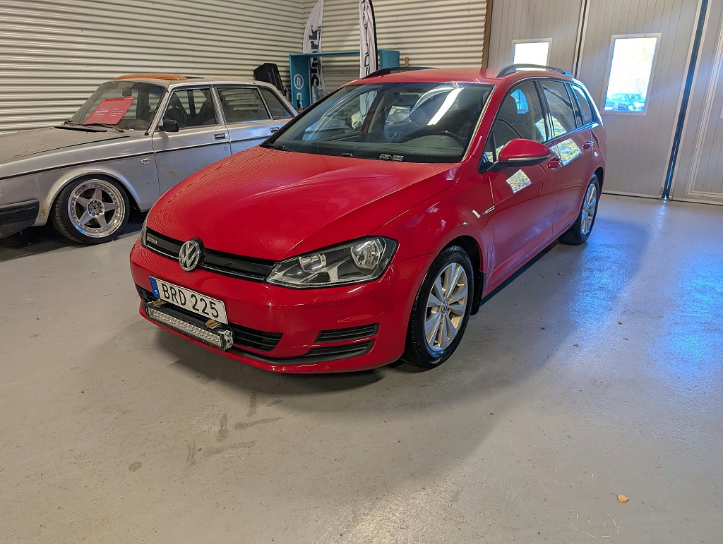 Volkswagen Golf Sportscombi 1.6 TDI DPF BlueMotion Masters Euro 5