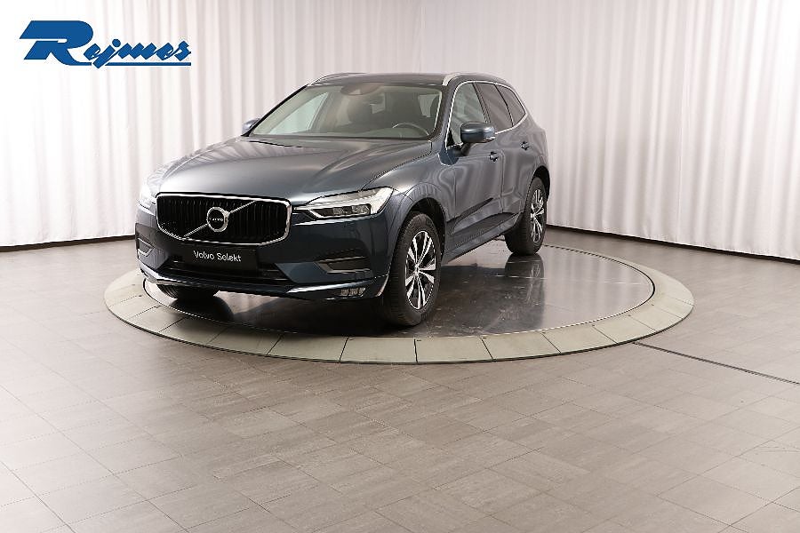 Volvo XC60 B4 AWD Diesel Momentum Advanced Edt