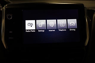 Halvkombi Peugeot 208 14 av 19