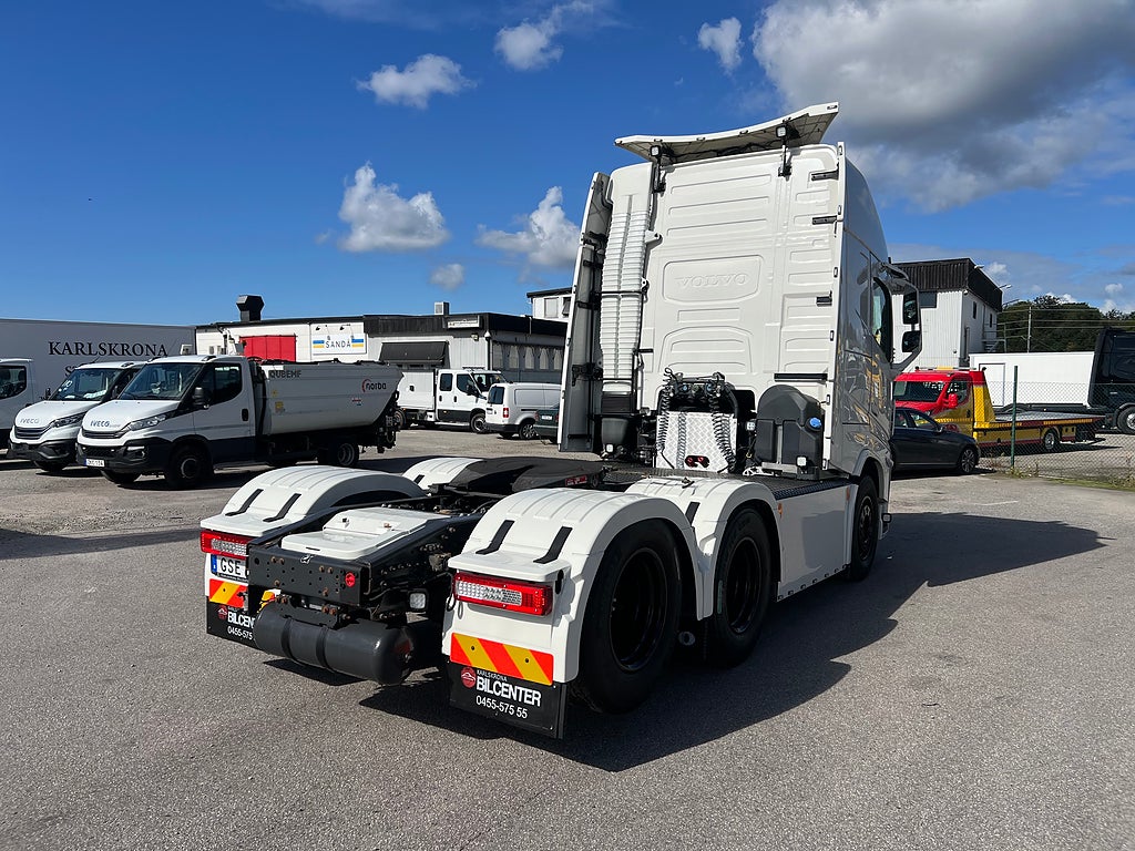 Volvo FH13 500 6x2 Dragbil med Hydraulik, Klädd hytt mm