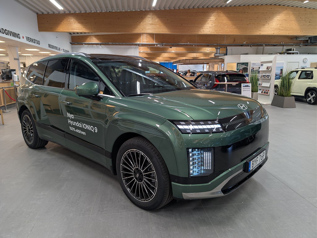 Hyundai IONIQ 9 Performance AWD 110.3 kWh PREMIÄR!