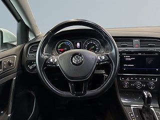 Volkswagen E-Golf  e-Golf S&V-Hjul/Mvärm/Psens/Adfarthållare/Carplay/Navi – bild 9