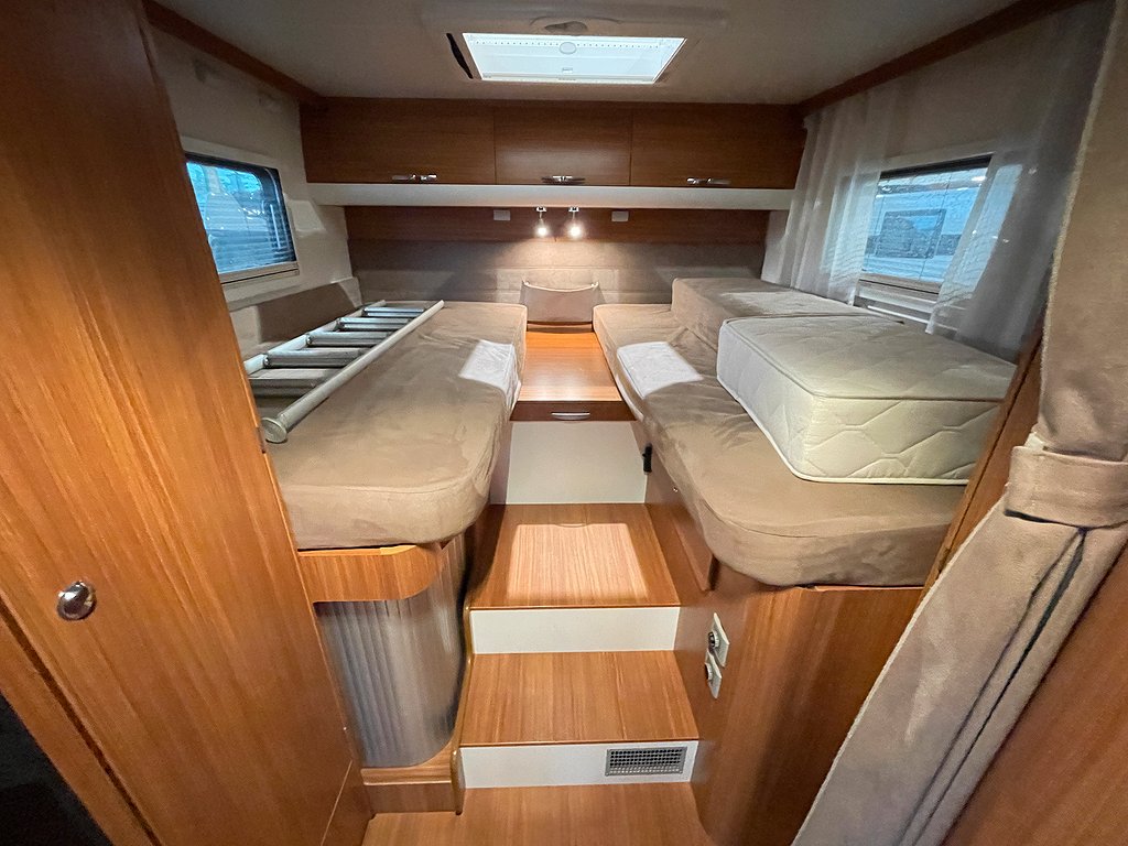 Adria Matrix 680 SL / B-körkort / Taksäng / El-Patron / Ugn - Adria