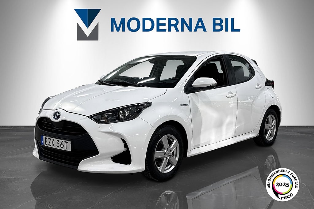 Toyota Yaris Hybrid CVT Active 116hk Moms B-kamera Adaptiv Euro 6