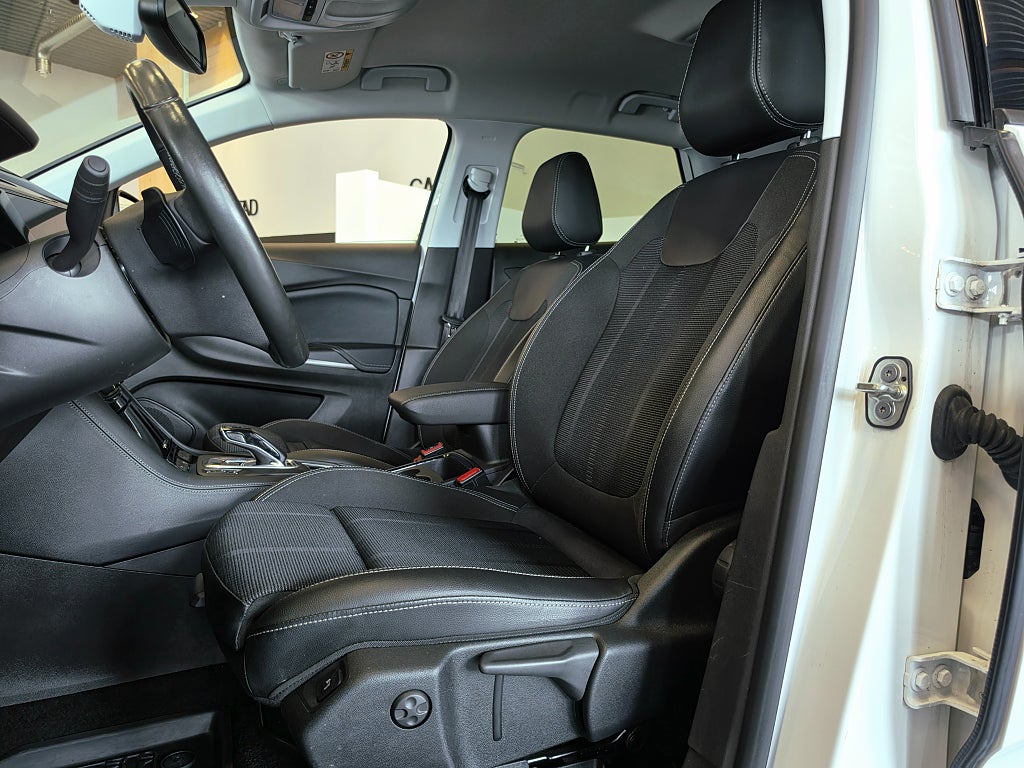 Opel Grandland X 1.2 Turbo 130 / GS Line / Backkamera / Rattvärme /