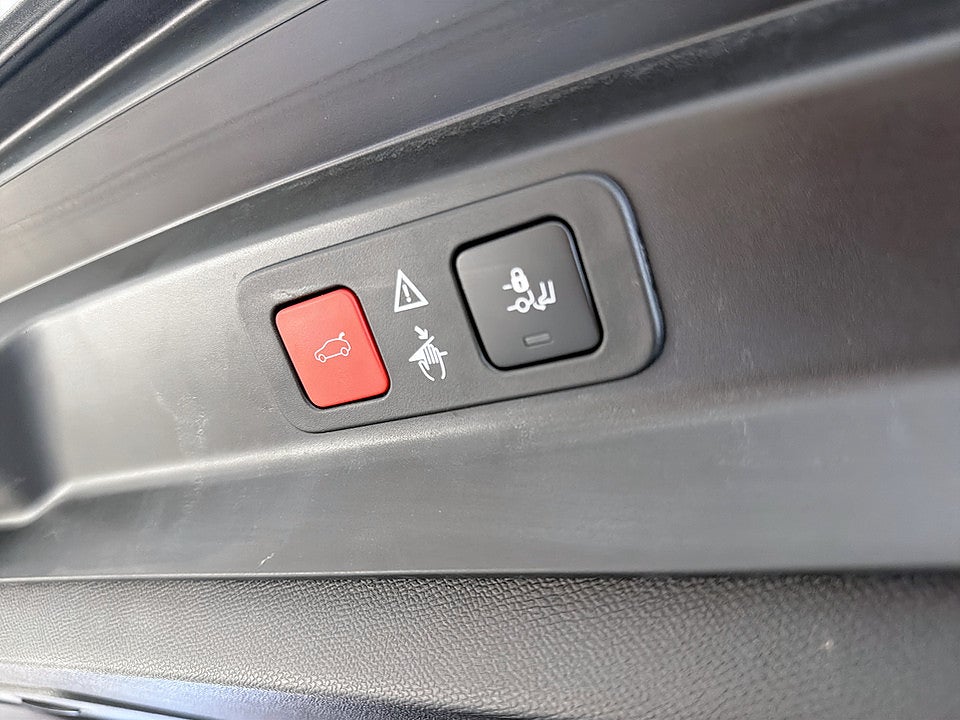 Bild på Peugeot 5008 GT 1.2 PT 130hk Aut 7-SITS B-KAMERA CARPLAY