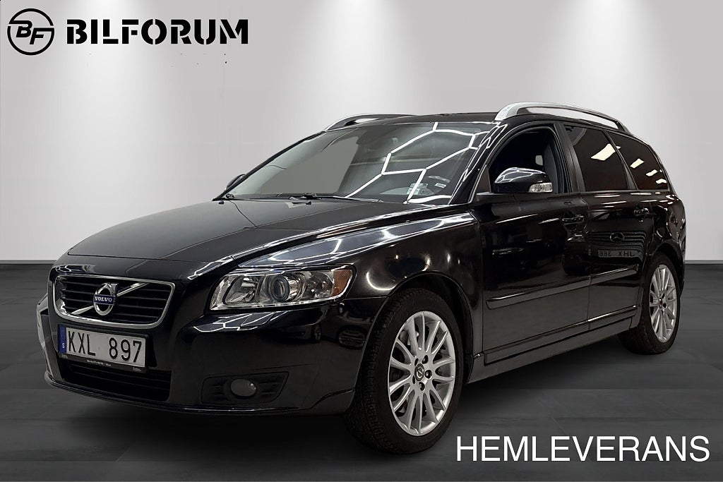 Volvo V50 D4 Summum Värmare Drag Skinn Elstol Välservad 