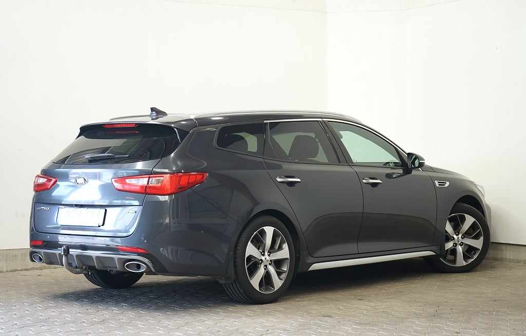 Kia Optima Sport Wagon 1.7 GT-Line Panorama H/K B-kamera 141hk